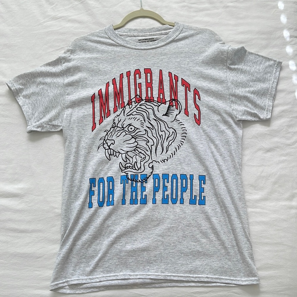 Kids of immigrants shirt - Size medium